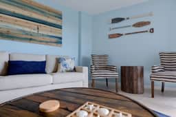 Deja Blue Oceanfront Condo 2 Lanais, Pool, Beach - Image 3
