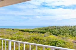 Deja Blue Oceanfront Condo 2 Lanais, Pool, Beach - Image 4