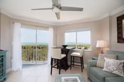 Lux Suite Open Ocean Views with 2 Balconies, Pool & Bar - Image 2