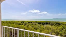 Sunrise Suite with Unobstructed Ocean Views - Image 2