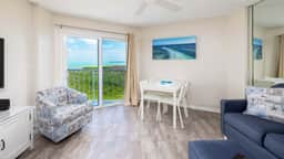 Perfect Location, Beautiful Ocean Views Pool & Bar - Image 2