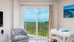 Perfect Location, Beautiful Ocean Views Pool & Bar - Image 3