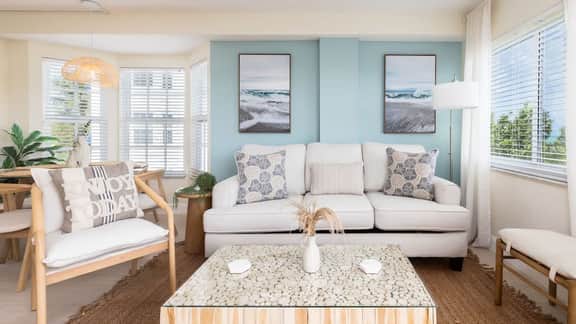 Unbeatable Views from Lux Oceanfront End Suite - Image 4