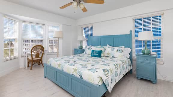 Designer Comforts & Ocean Views- Ocean Pointe 2416 - Image 3