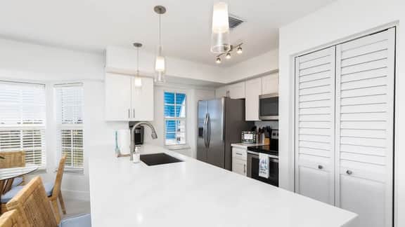 Designer Comforts & Ocean Views- Ocean Pointe 2416 - Image 2