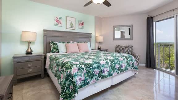 Charming & Tranquil Condo at Ocean Pointe-Sleeps 6 - Image 4