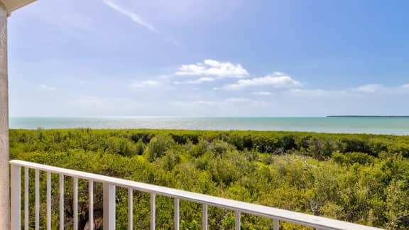Sunrise Suite with Unobstructed Ocean Views - Image 2
