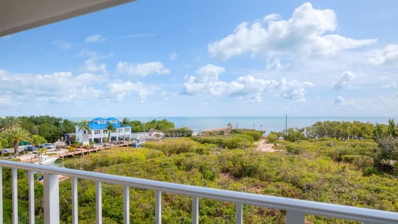 Stay and Play, Enjoy Scenic Views at Ocean Pointe 5312 - Image 1