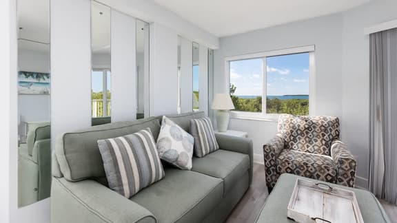 Spacious End Suite with Atlantic Views - Image 1
